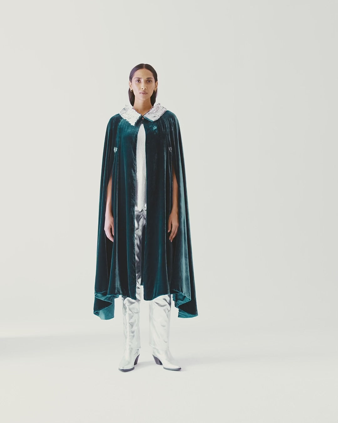 Shining Collar Cape and Rainbow Cape